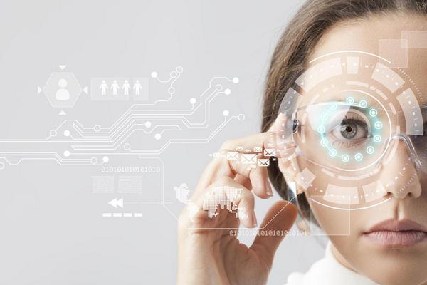 [Translate to fr:] RRC bietet kleinste Batterien für IoT und Wearables wie Smart-Glasses.